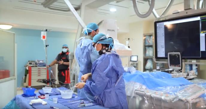 EN VIVO desde el Manatí Medical Center transmitiendo un procedimiento de #embolización