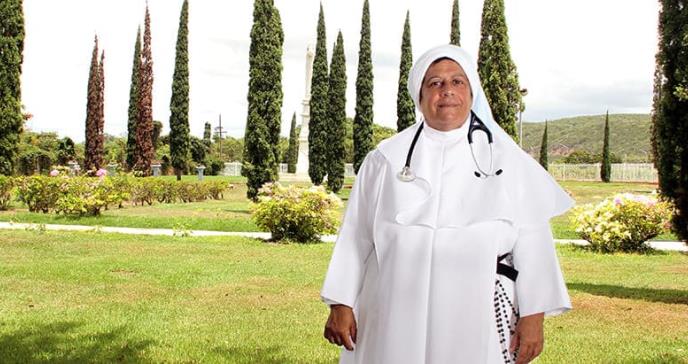 Sor Nelly Marie Arroyo: La única monja médica en Puerto Rico