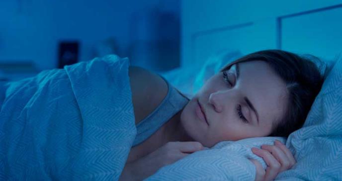 Dormir nueve horas por noche aumentaría el riesgo de accidente cerebrovascular