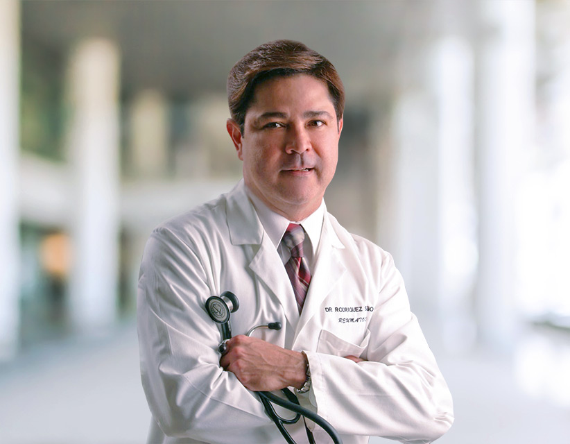 Dr. Rodríguez Santiago: más 20 años al servicio pacientes reumáticos
