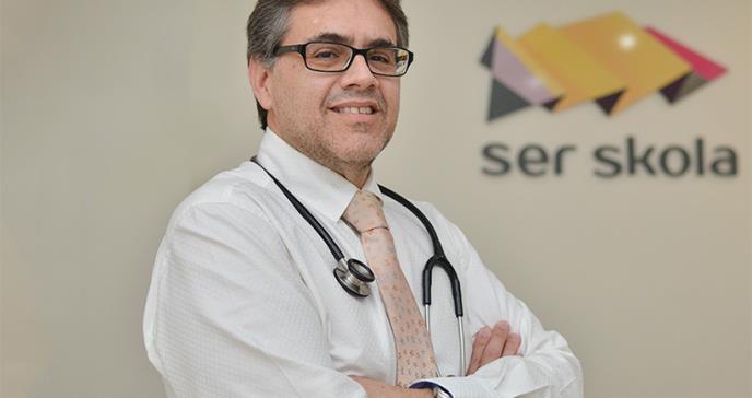Ardua labor del genetista Carlo en beneficio de los pacientes con enfermedades raras