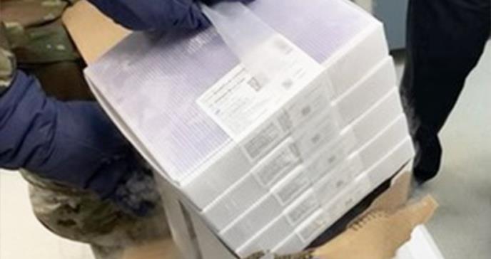 Primer cargamento de vacunas contra el COVID-19 llega a Puerto Rico