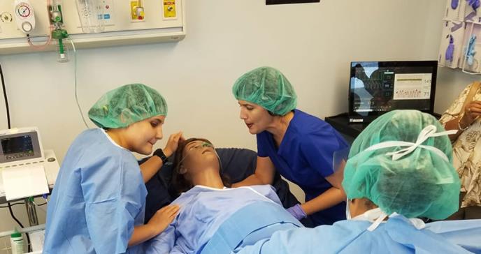 Recinto de Ciencias Médicas inaugura simulador de parto activo de alta tecnología