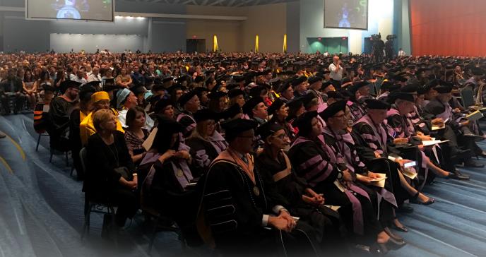 Graduación Recinto Ciencias Médicas