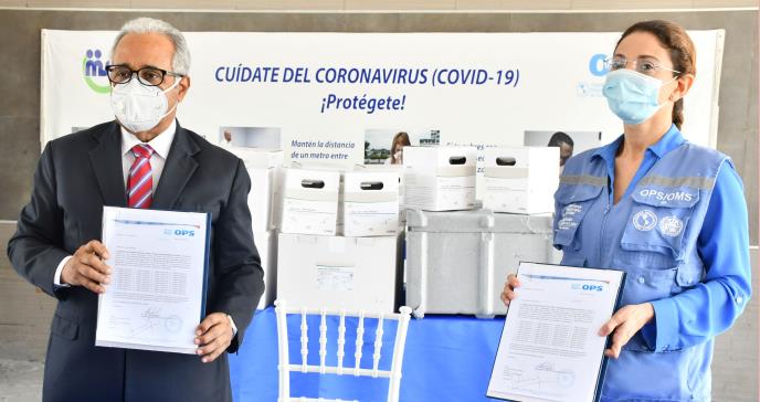 Ministerio de Salud recibe seis kits para detección de COVID-19 con rendimiento de 192 pruebas por cada una.