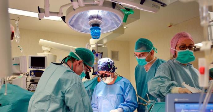 Realizan primer implante de células madre capaz de regenerar el tejido cardiaco tras un infarto