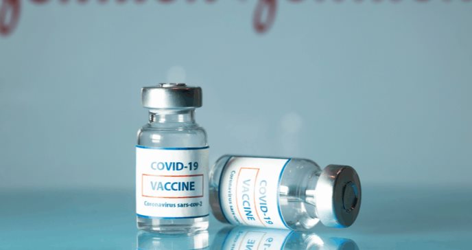 CDC recomienda reanudar vacuna de Johnson & Johnson con aviso sobre el riesgo mínimo de coágulos