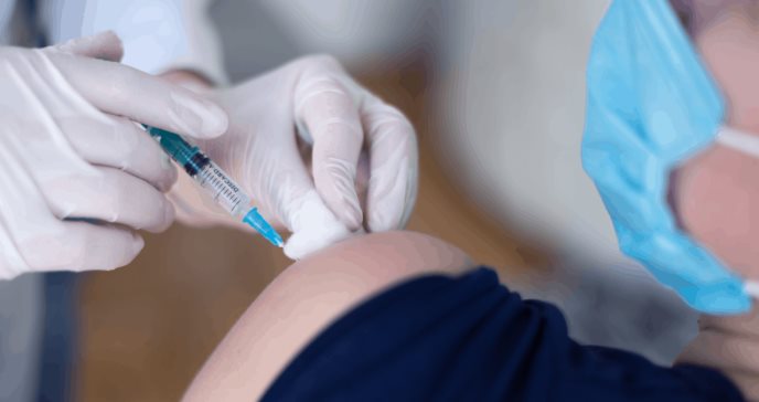 Pacientes oncológicos podrían beneficiarse con refuerzo de vacuna anti Covid-19