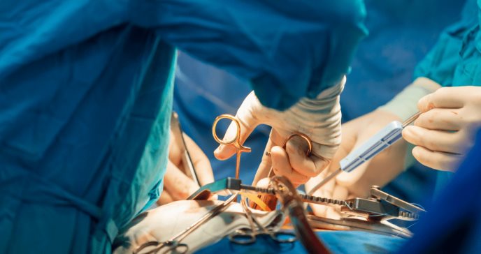 La cirugía bariátrica provoca mayor complicación y riesgo de mortalidad en varones