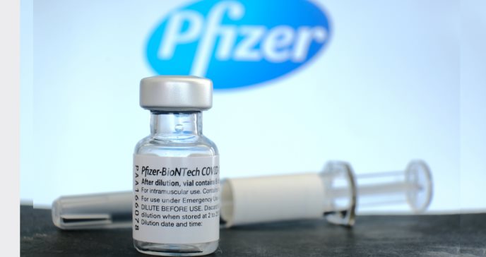 Panel asesor FDA recomienda dosis de la vacuna Pfizer para pacientes pediátricos entre los 5 a 11 años