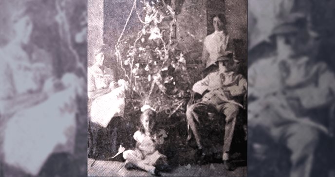 El Dr. Enrique Stahl y el primer árbol de navidad en Puerto Rico