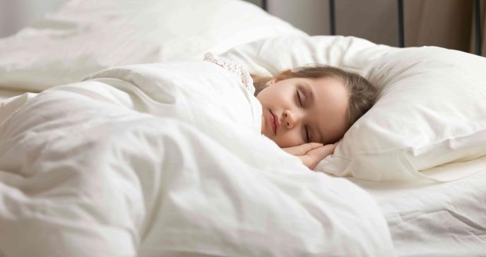 ¿Es seguro el uso de melatonina para que los niños concilien el sueño?
