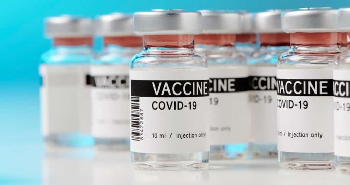 ¿Qué tan efectiva es la vacuna contra la COVID-19 después de los primeros nueve meses?