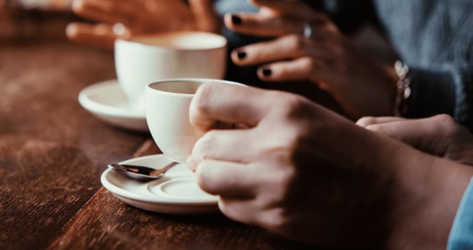 Cinco señales que alertan sobre cómo la cafeína está destrozando tu organismo