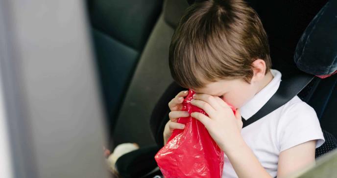7 tips para evitar los niños se mareen en el auto