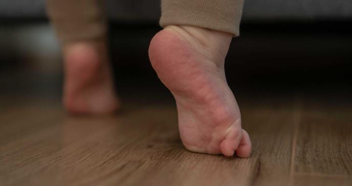 Los niños que caminan en puntillas: ¿cómo corregirlo?