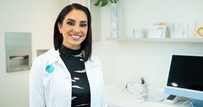 La Dra. Elena Montalván mantiene control sobre su piel a pesar de la Dermatitis Atópica