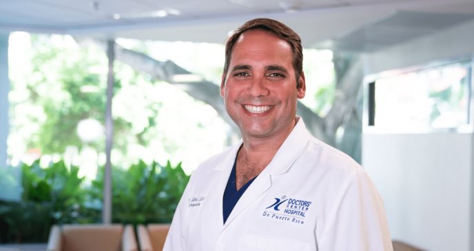 La movilidad y disminución del dolor en los pacientes inspiran la vocación del Dr. Lionel Lázaro