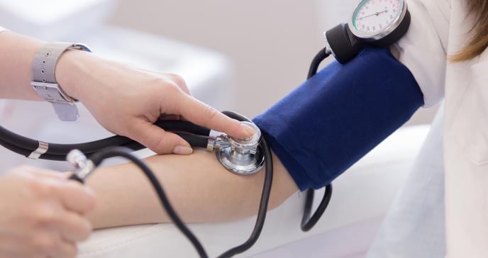Diez maneras de controlar la presión arterial alta sin medicamentos