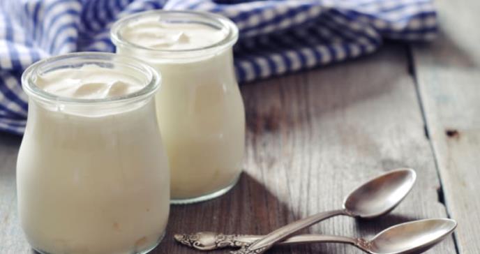 El yogur posee múltiples beneficios para pacientes con cáncer de colon