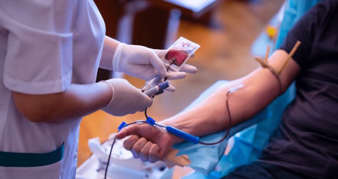 Histórico: FDA permitirá donar sangre a hombres gais y bisexuales