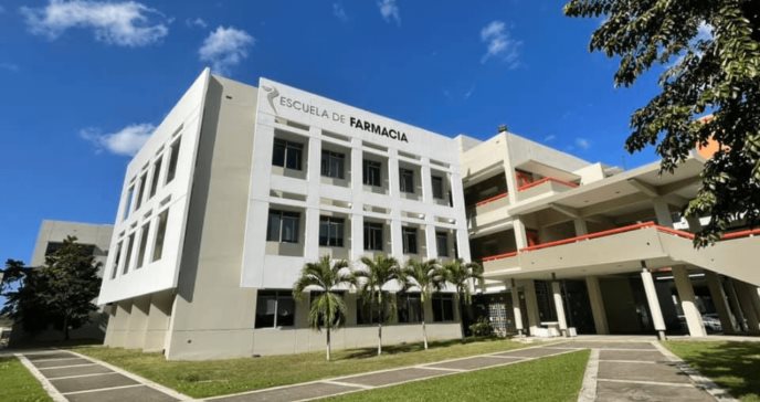 Escuela de Farmacia del RCM lidera el examen nacional de licenciatura en Estados Unidos y Puerto Rico