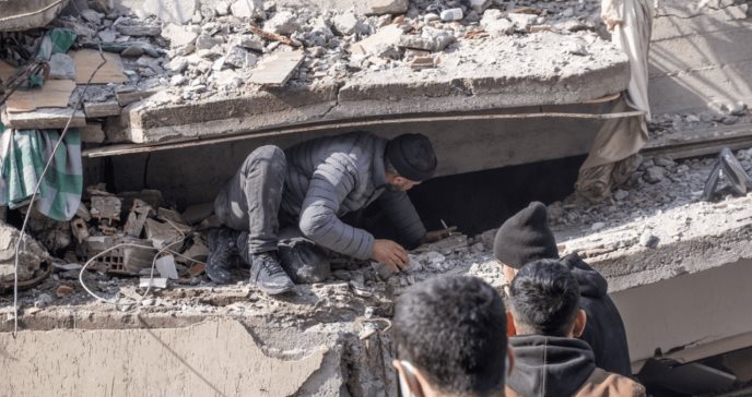 Turquía y Siria: ¿Cómo es posible sobrevivir a un terremoto?