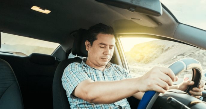 Hipnosis de carretera o vial: un enemigo silencioso y mortal para conductores 