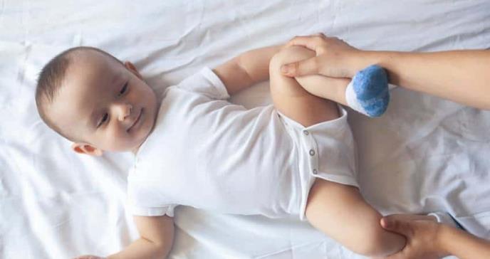 La tortícolis también afecta a los bebés