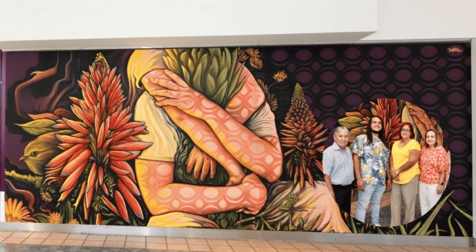 ‘Abrazo Floral’, el mural creado para generar conciencia de la psoriasis en Puerto Rico