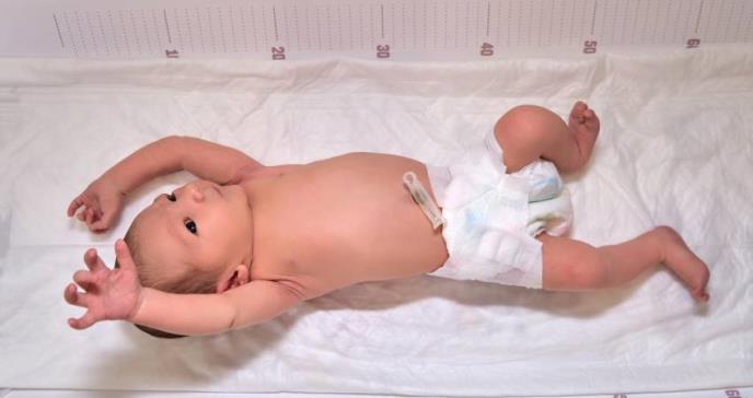 Reflejo del Moro en recién nacidos: ¿Qué es y por qué ocurre?