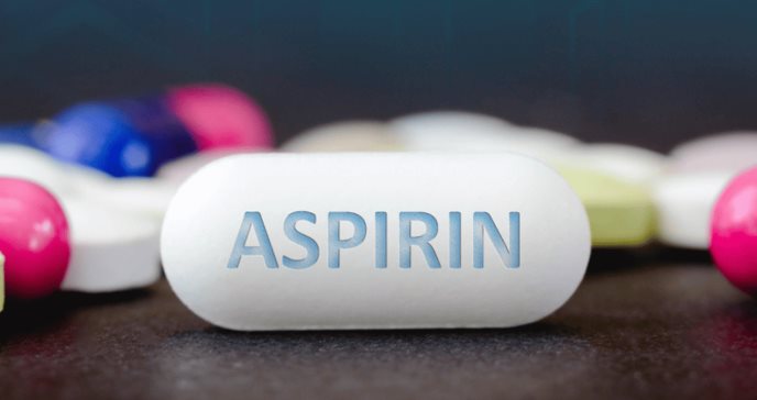 Uso diario de aspirina aumenta el riesgo de anemia en personas mayores, según estudio