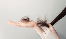 Tricotilomanía: ¿De qué trata el trastorno que lleva a arrancarse el cabello?