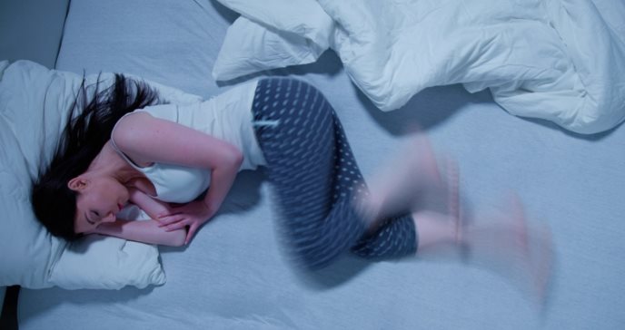 Síndrome de piernas inquietas y trastorno del sueño REM: condiciones infradiagnosticadas en mujeres