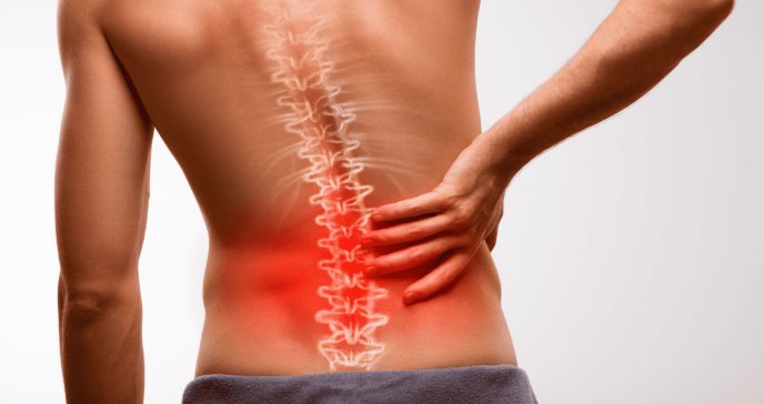 Distensión muscular en la espalda baja: dolor agudo por movimientos repetitivos o bruscos y caídas