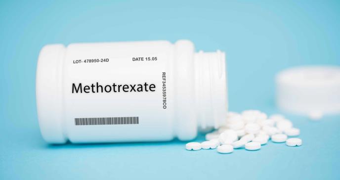 Medicamentos antirreumáticos como el metotrexato reducirían el riesgo de padecer enfermedad de tiroides